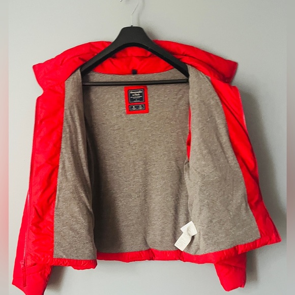 Abercrombie and Fitch red puffer jacket. - Picture 3 of 4